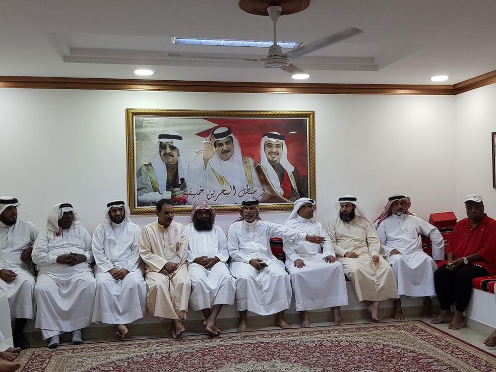 نقاش صريح ومباشر طرحه الصيادون بخصوص ما يتعرض له البحر من تدمير.